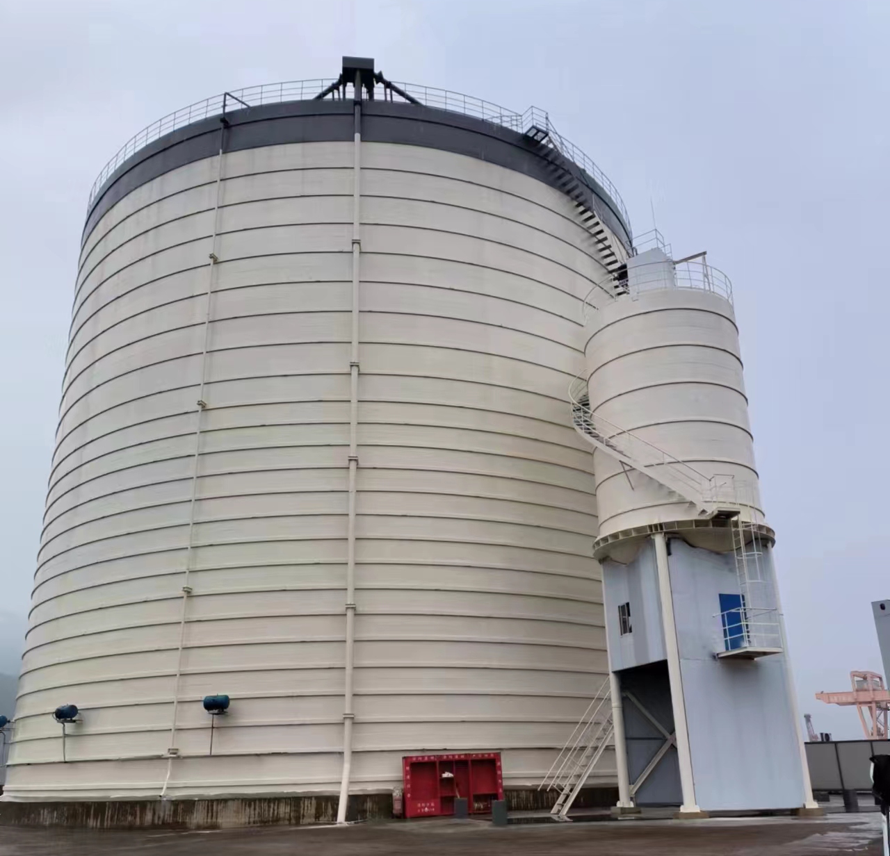 扎赉诺尔10万吨水泥钢板库